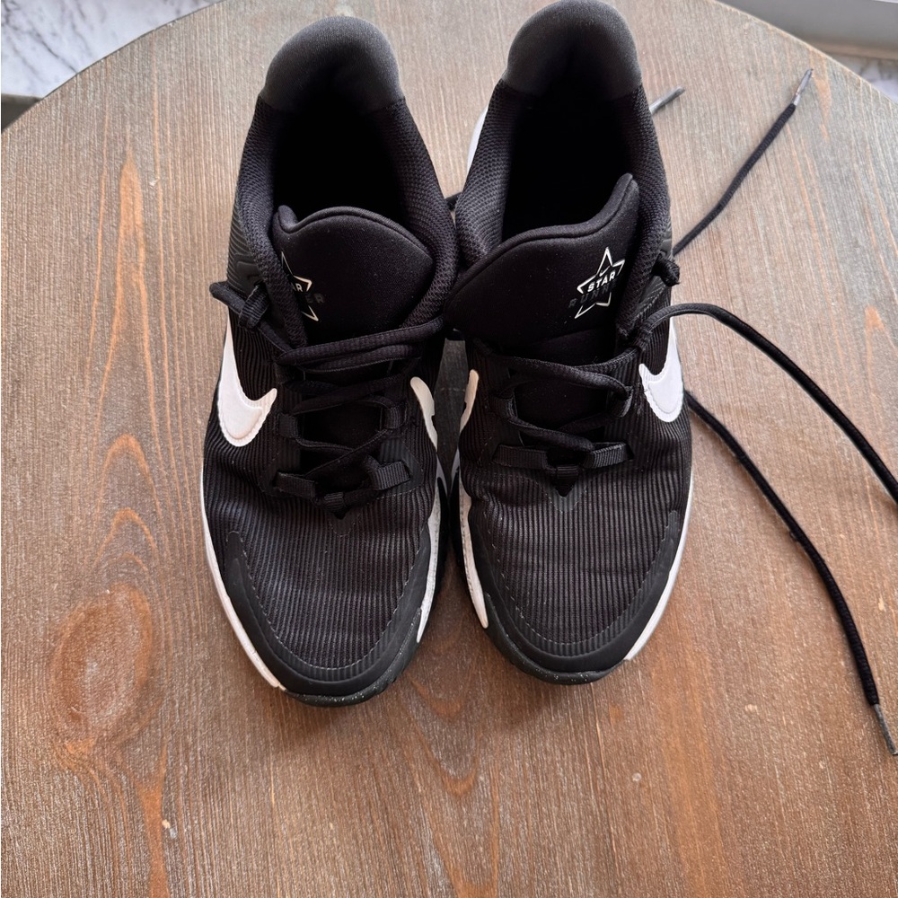 Nike Black Athletic Shoes
